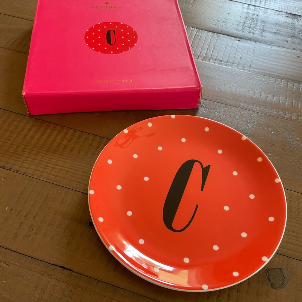 NWTs Kate Spade Red Polka Dot Plate with 'C' Monogram